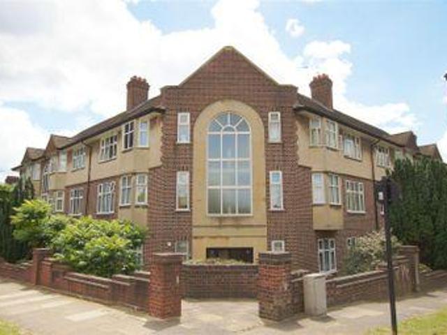 House for rent in Brentford End, Greater London