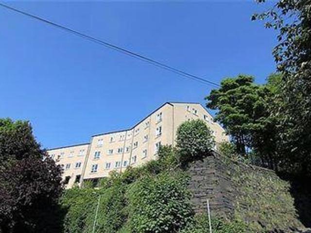 House for rent in Halifax, West Yorkshire