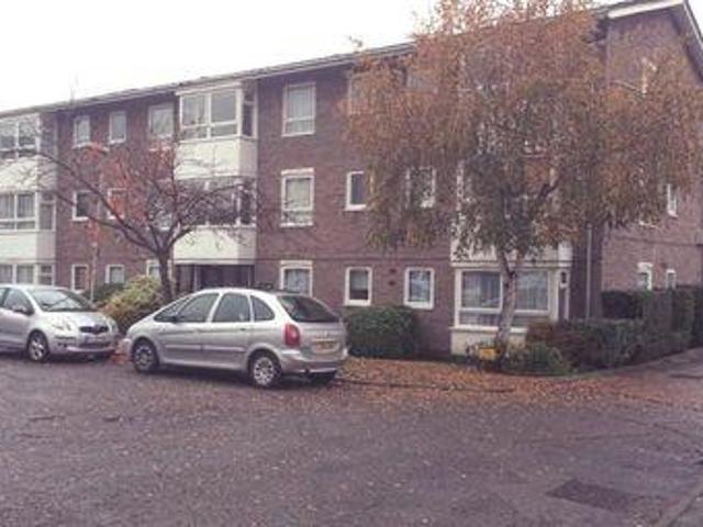 House for rent in Worcester Park, Greater London