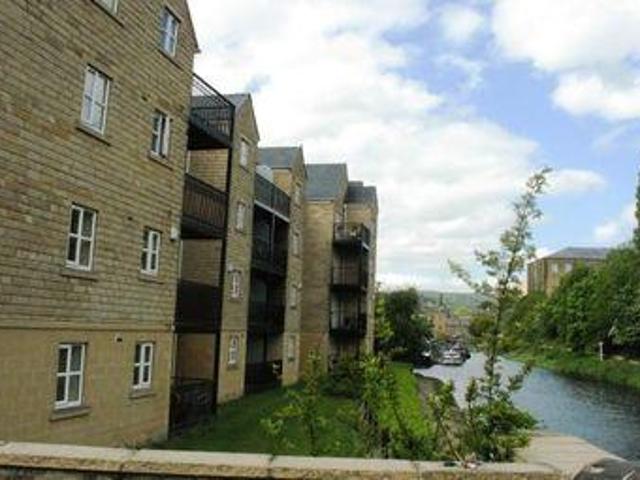 House for rent in Sowerby Bridge, West Yorkshire