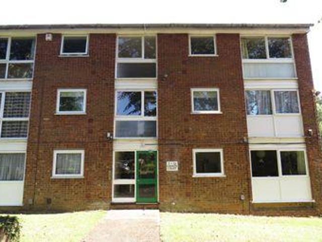 House for rent in Pouchen End, Hertfordshire