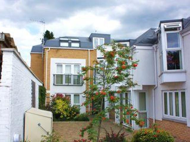 House for rent in Surrey