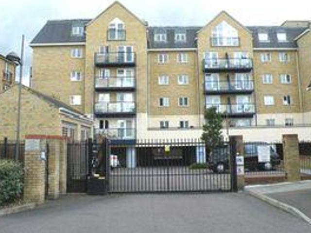 House for rent in Broxbourne, Hertfordshire