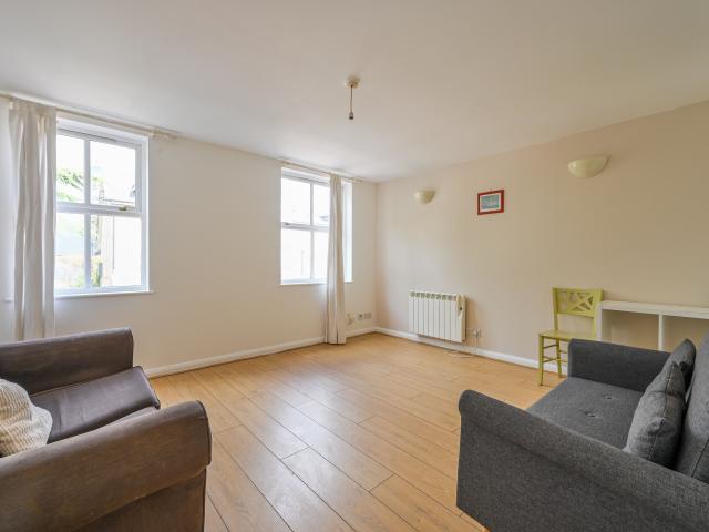 Apartment for rent in Stepney, Greater London