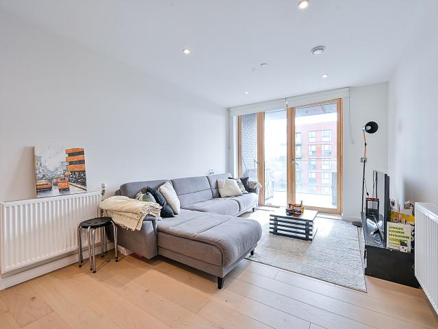 Apartment for rent in London Borough of Ealing, Greater London