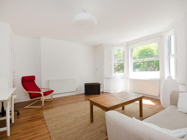 Apartment for rent in London Borough of Ealing, Perivale