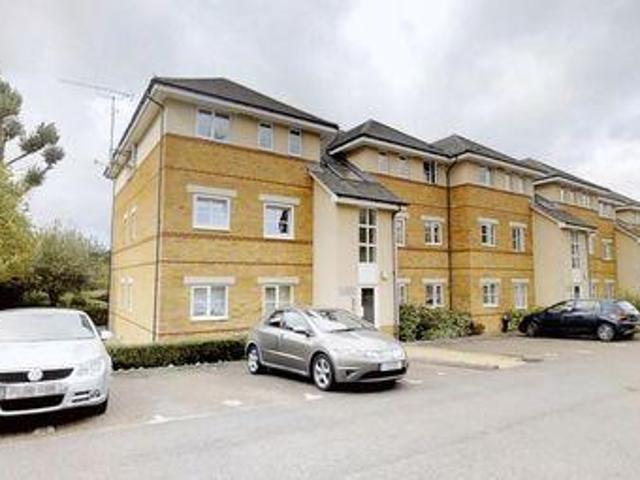 House for rent in Pouchen End, Hertfordshire