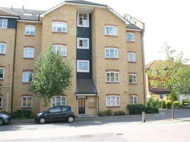 House for rent in Pouchen End, Hertfordshire