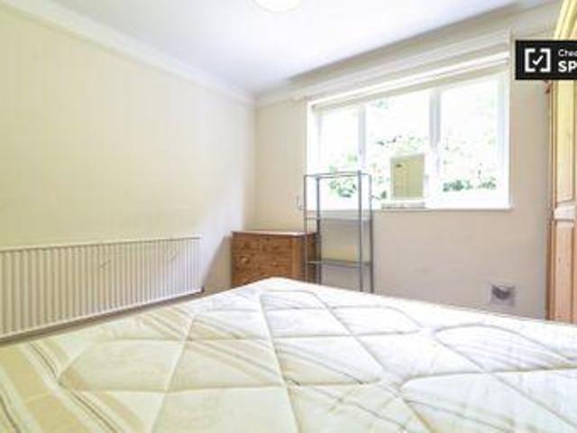 House for rent in Lyons, Greater London