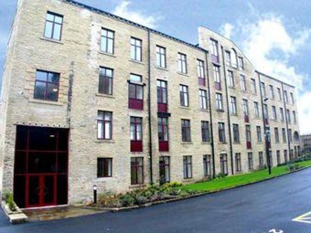House for rent in Halifax, West Yorkshire