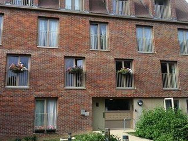 House for rent in Pouchen End, Hertfordshire