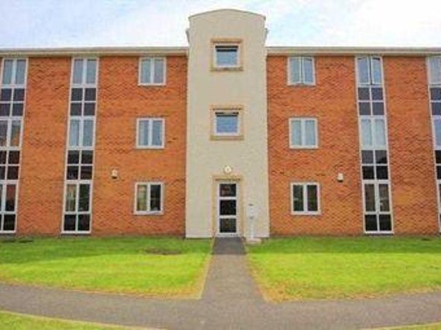 House for rent in Calderstones