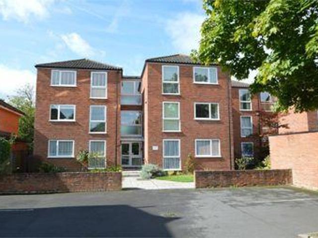 House for rent in Ashley Park, Surrey