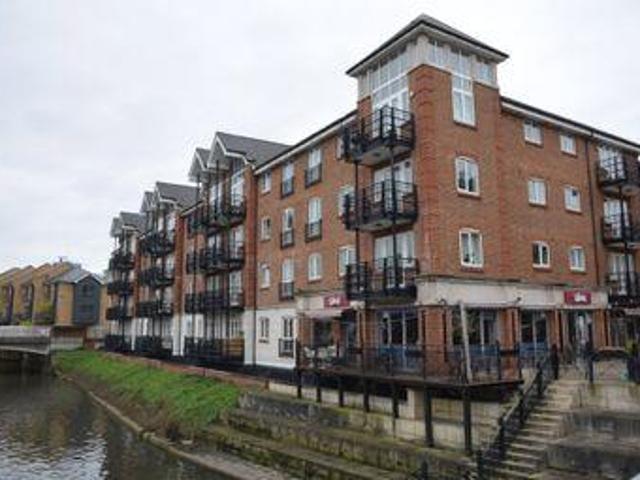 House for rent in Brentford End, Greater London