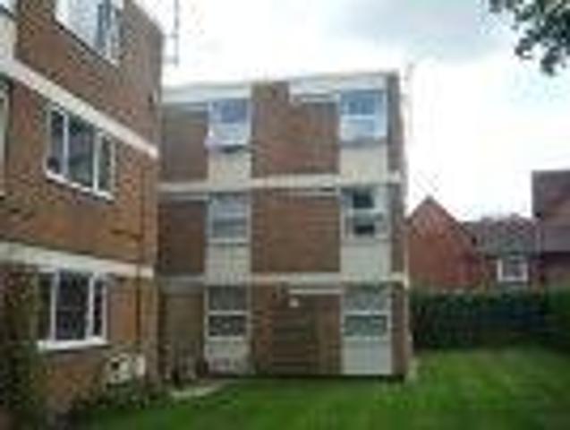 House for rent in Lyons, Greater London