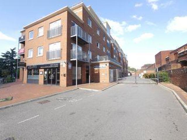 House for rent in Uxbridge, Greater London