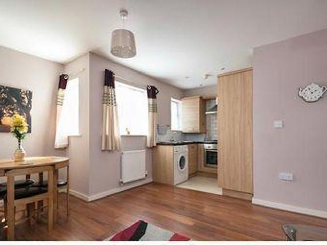 House for rent in Calderstones