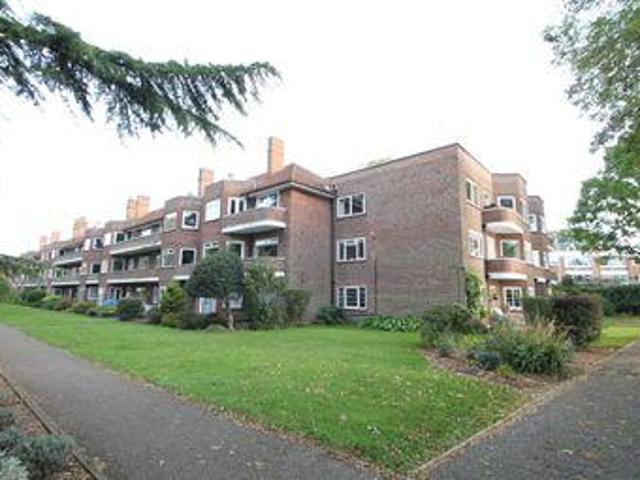 House for rent in Staines, Surrey