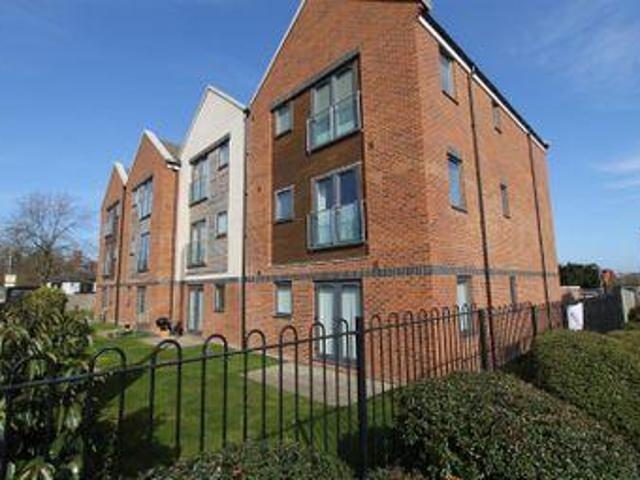 House for rent in Pouchen End, Hertfordshire