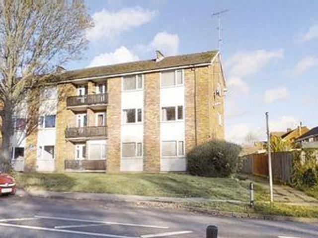 House for rent in Pouchen End, Hertfordshire