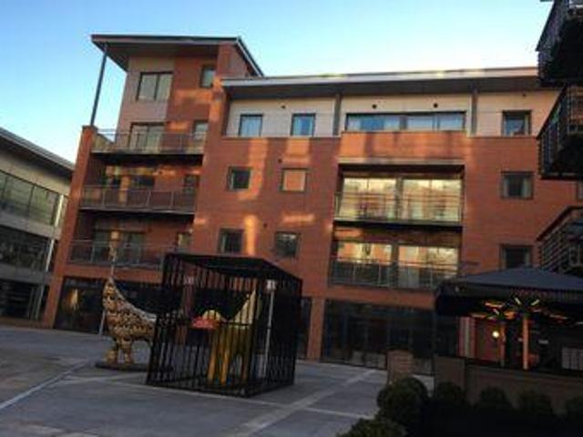 House for rent in Calderstones