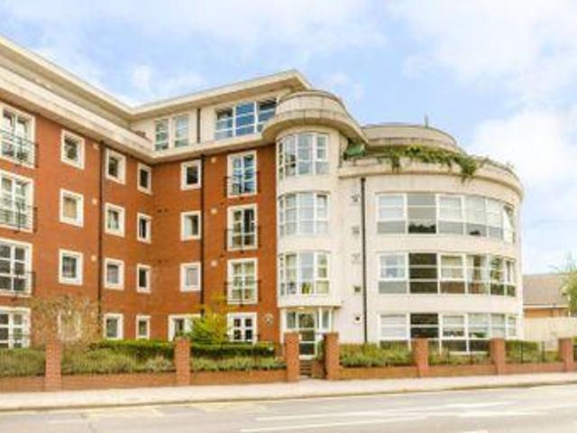 House for rent in Kingston Upon Thames, Greater London