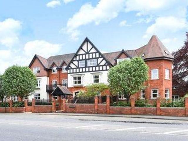 House for rent in Ascot