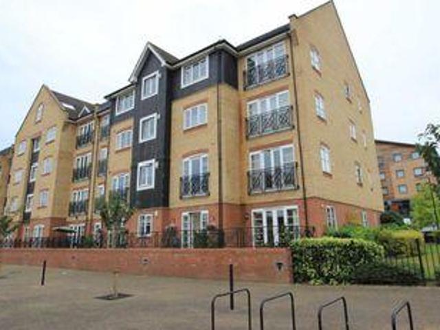 House for rent in Pouchen End, Hertfordshire