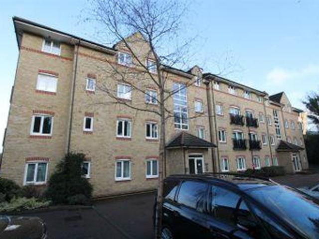 House for rent in Pouchen End, Hertfordshire