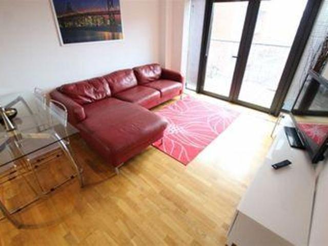 House for rent in Calderstones