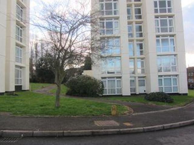 House for rent in Weybridge, Elmbridge