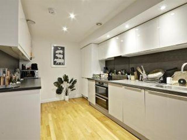 House for rent in Brentford End, Greater London