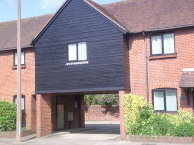 House for rent in Littlecote, West Sussex