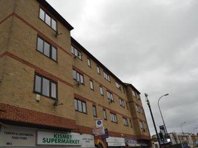 House for rent in Lyons, Greater London