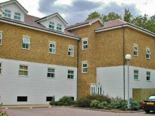 House for rent in Staines, Surrey