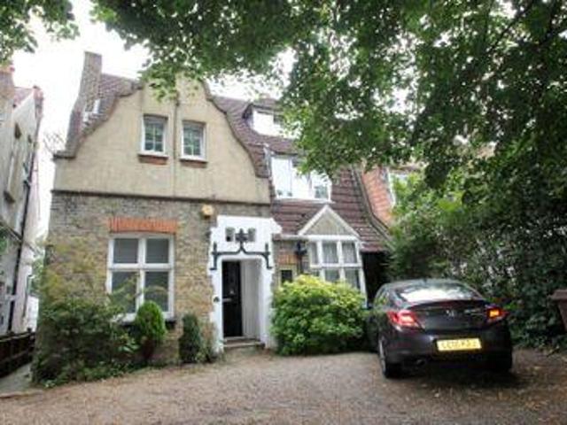 House for rent in Surrey