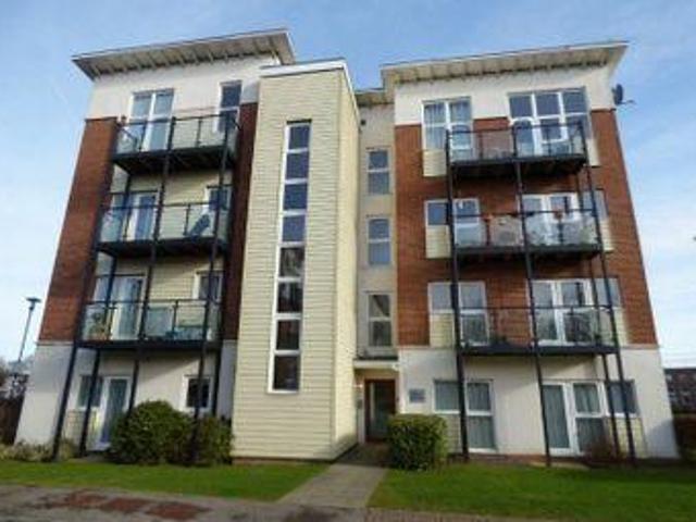 House for rent in Pachesham Park, Surrey