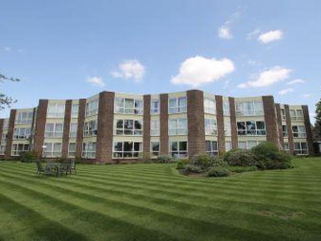 House for rent in Weybridge, Elmbridge
