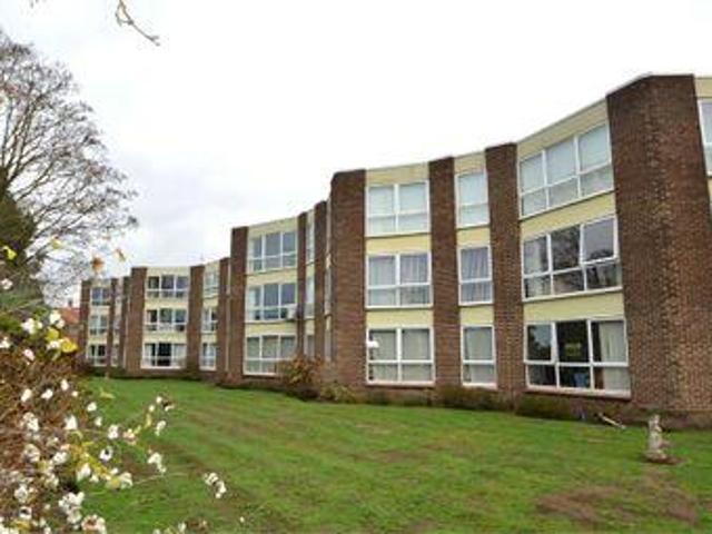 House for rent in Weybridge, Elmbridge