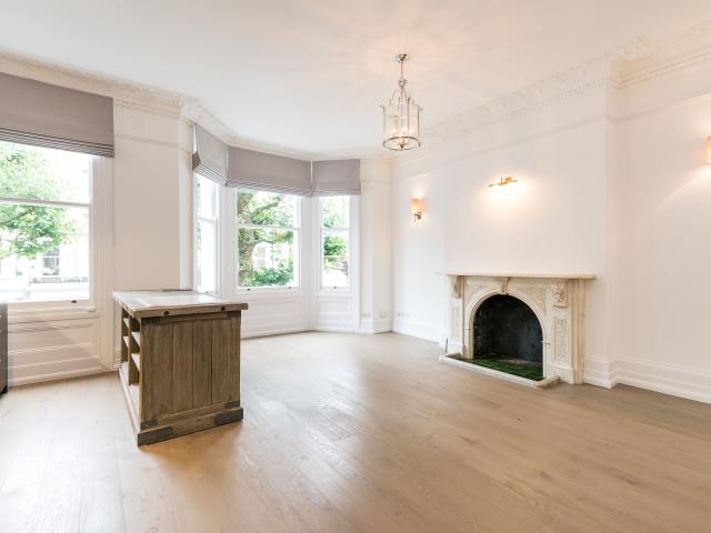Apartment for rent in Earl's Court, Greater London