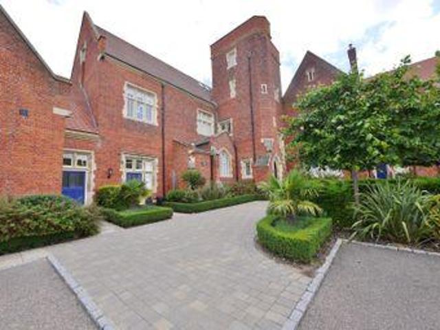 House for rent in Navestock Side