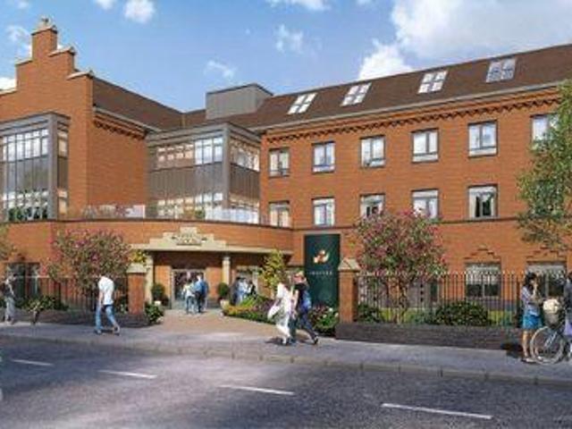 House for rent in Row Town, Surrey