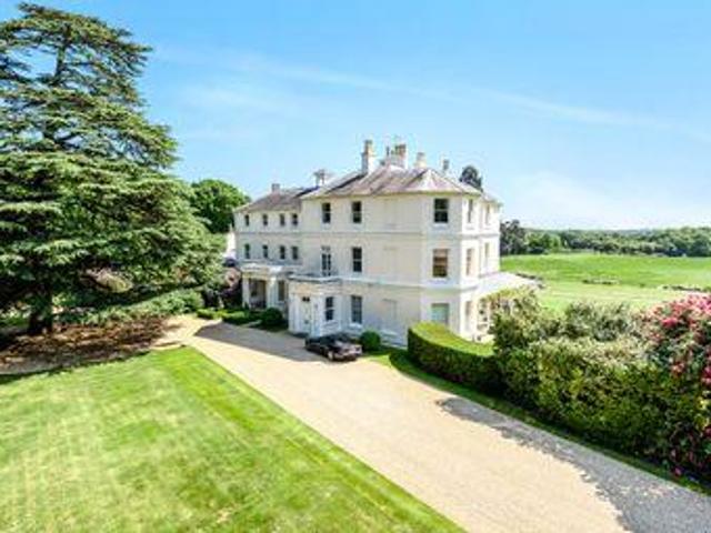 House for rent in Ascot
