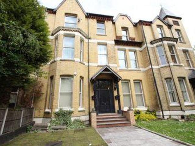 House for rent in Calderstones