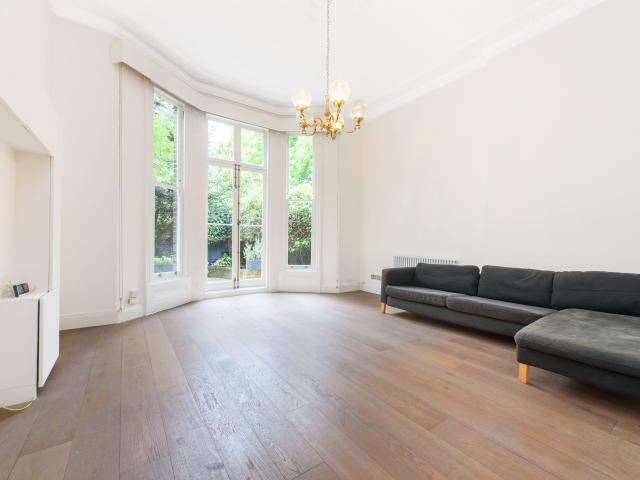 Apartment for rent in South Hampstead, Greater London