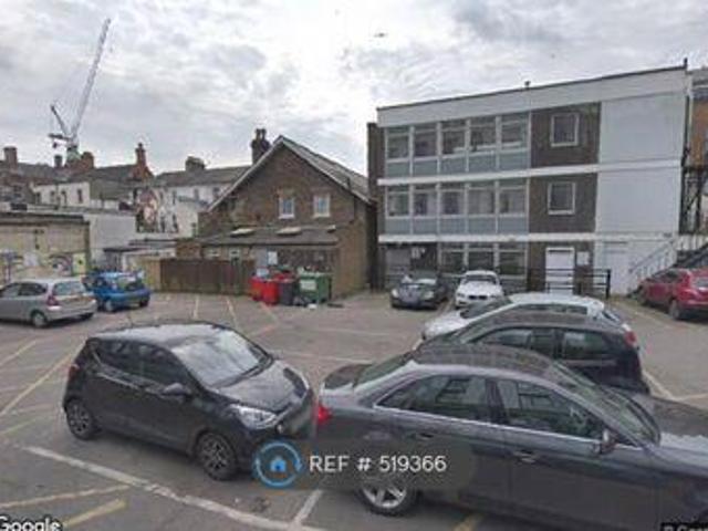 House for rent in Red Hill, Surrey