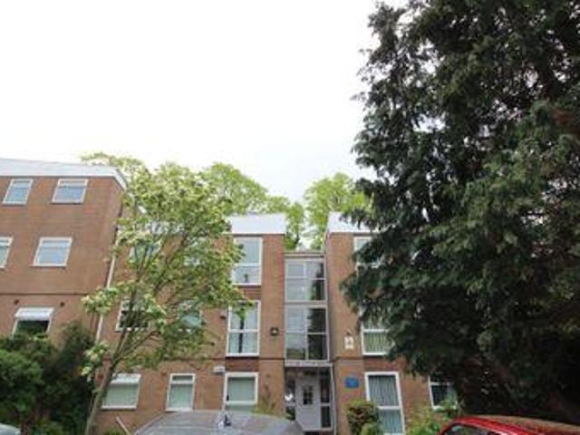 House for rent in Calderstones