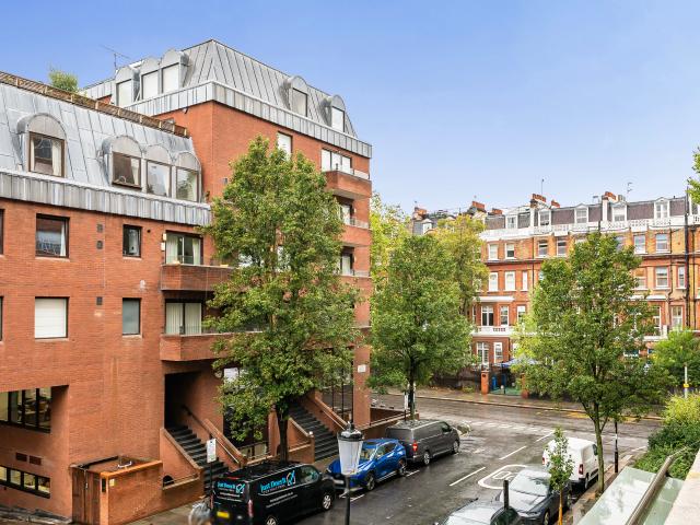 Apartment for rent in Brompton, Greater London