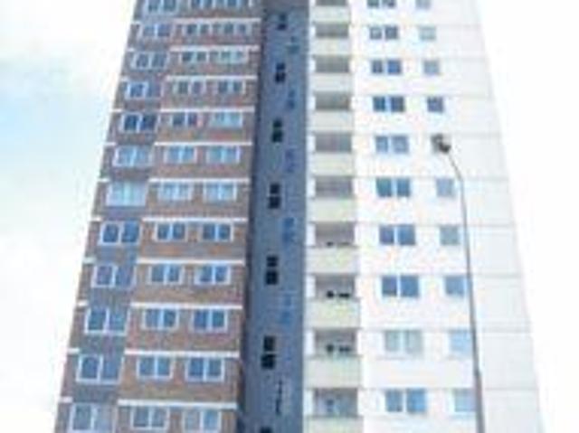 House for rent in Calderstones