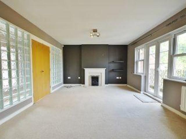 House for rent in Navestock Side